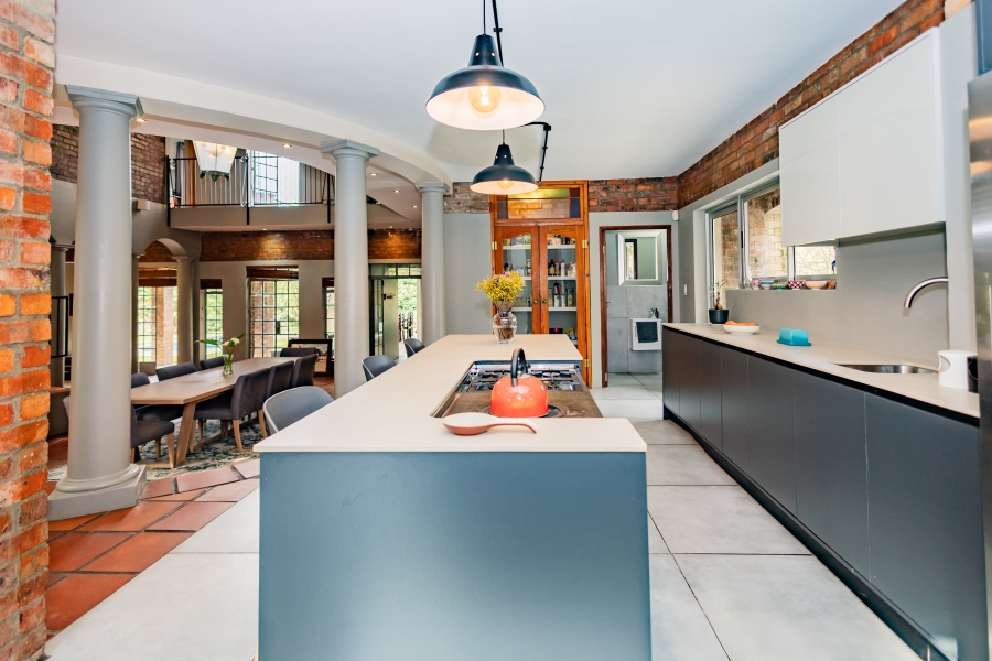 6 Bedroom Property for Sale in Vierlanden Western Cape